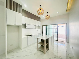 带有3间卧室和2间客厅的房子 — 来自开发商和业主的房地产搜索引擎 GEOLN.COM. 照片 5