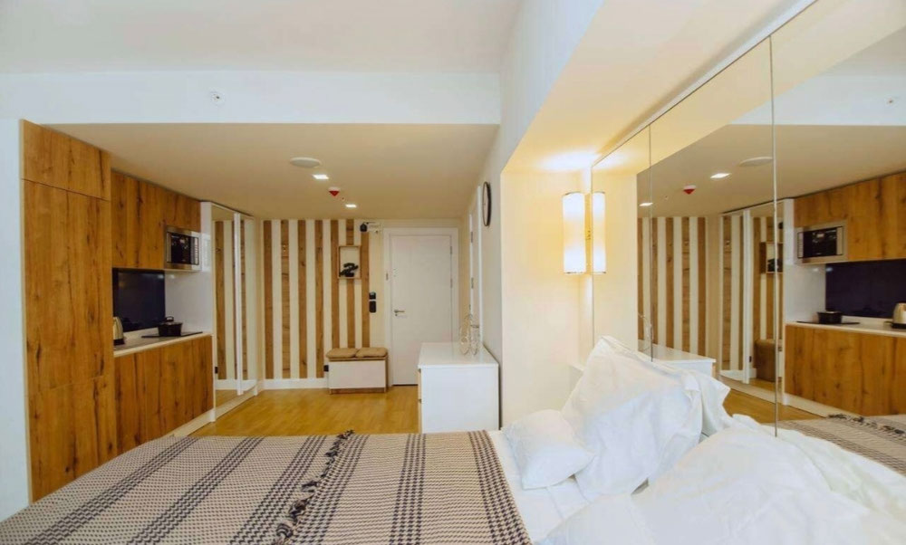 Studio z designerskim wykończeniem i wbudowanym sprzętem — Wyszukiwarka nieruchomości od deweloperów i właścicieli GEOLN.COM. Zdjęcie 1