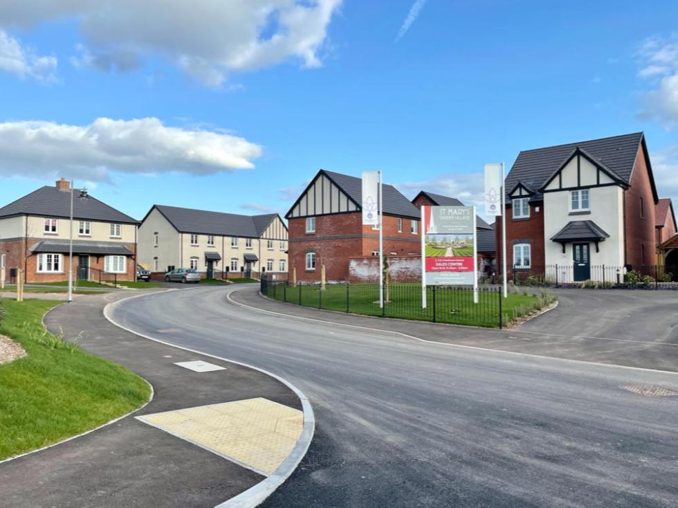 Real estate in St Mary’s Village — look at the real estate search engine GEOLN.COM. Photo 1