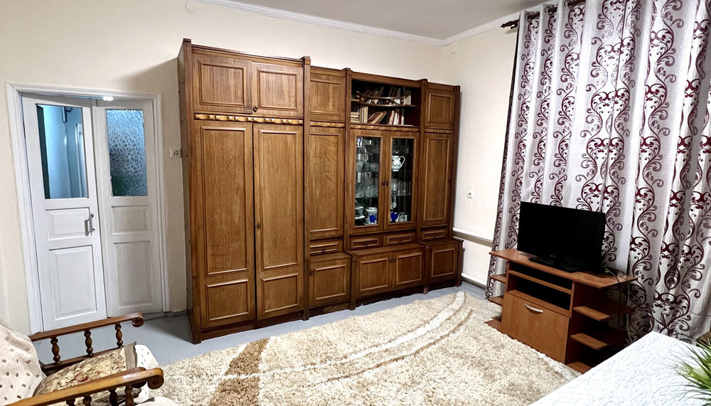 Na sprzedaż doskonały murowany dom w Biszkeku — Wyszukiwarka nieruchomości od deweloperów i właścicieli GEOLN.COM. Zdjęcie 1