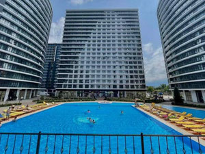 白色销售工作室 — 来自开发商和业主的房地产搜索引擎 GEOLN.COM. 照片 3