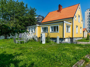 Real estate in Kortevagen 2 — look at the real estate search engine GEOLN.COM. Photo 2