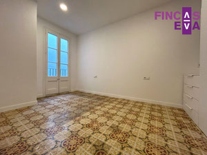 For sale apartment in Barcelona, city center — Find off-plan property or real estate resale directly from developers and owners GEOLN.COM. Photo 5