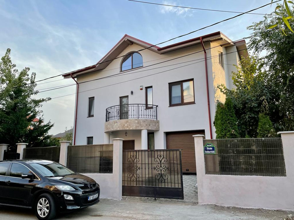 House for sale near Bucharest — Find off-plan property or real estate resale directly from developers and owners GEOLN.COM. Photo 1