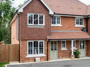 房地产在 The Grove — look at the real estate search engine GEOLN.COM. 照片 3