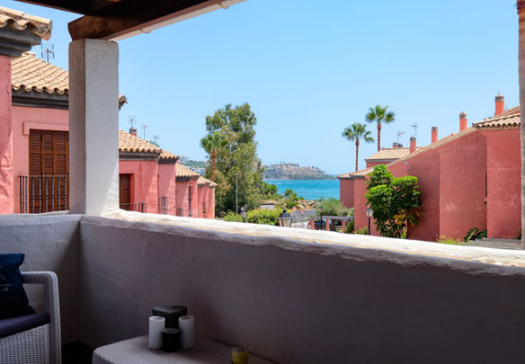 Kamienica 2 sypialnie 96 m² w Esteponie, Hiszpania