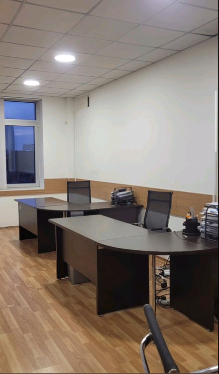 办公室出售 — 来自开发商和业主的房地产搜索引擎 GEOLN.COM. 照片 1