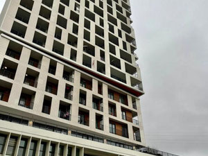 Birinci sınıf yeni bir binada (Simetria Lisi) 52 m2 satılık daire — Sahiplerden yada inşaatcilardan mülkiyet arama GEOLN.COM. Fotoğraf 2