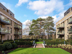 Real estate in Trent Park — look at the real estate search engine GEOLN.COM. Photo 4