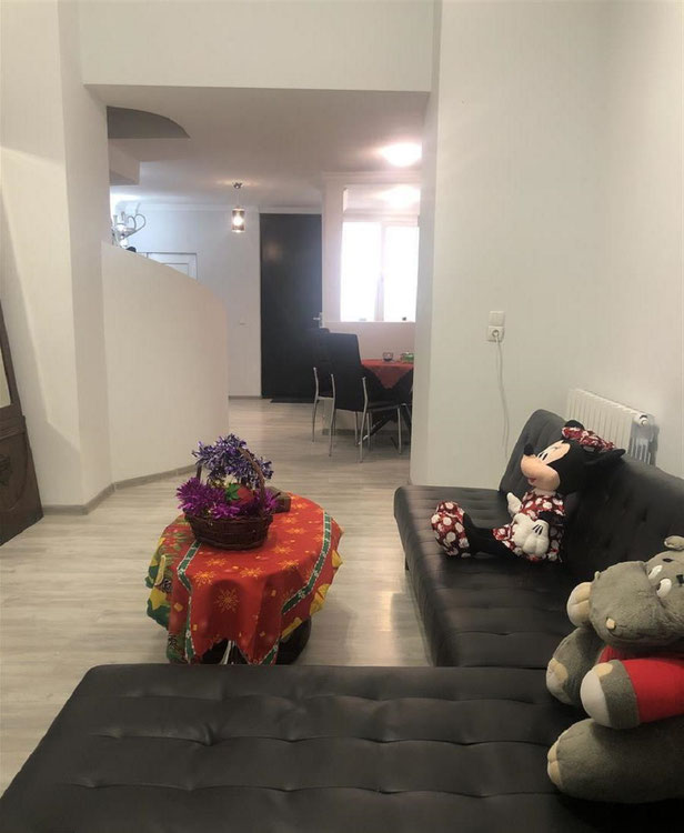 5 кімнатна квартира на Віра. Купити квартиру в Тбілісі, Віра — Пошуковик нерухомості від забудовників і власників GEOLN.COM. Фото 1