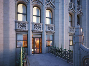 房地产在 The Woolworth Tower Residences — look at the real estate search engine GEOLN.COM. 照片 3