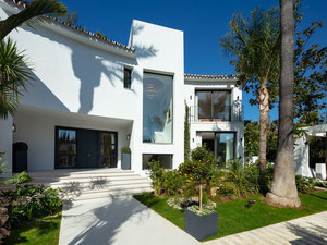 别墅 5 间卧室 495 平方米在新安达卢西亚 —西班牙拉斯布里萨斯 — 来自开发商和业主的房地产搜索引擎 GEOLN.COM. 照片 6