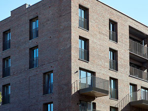 Real estate in The Staging Post — look at the real estate search engine GEOLN.COM. Photo 2