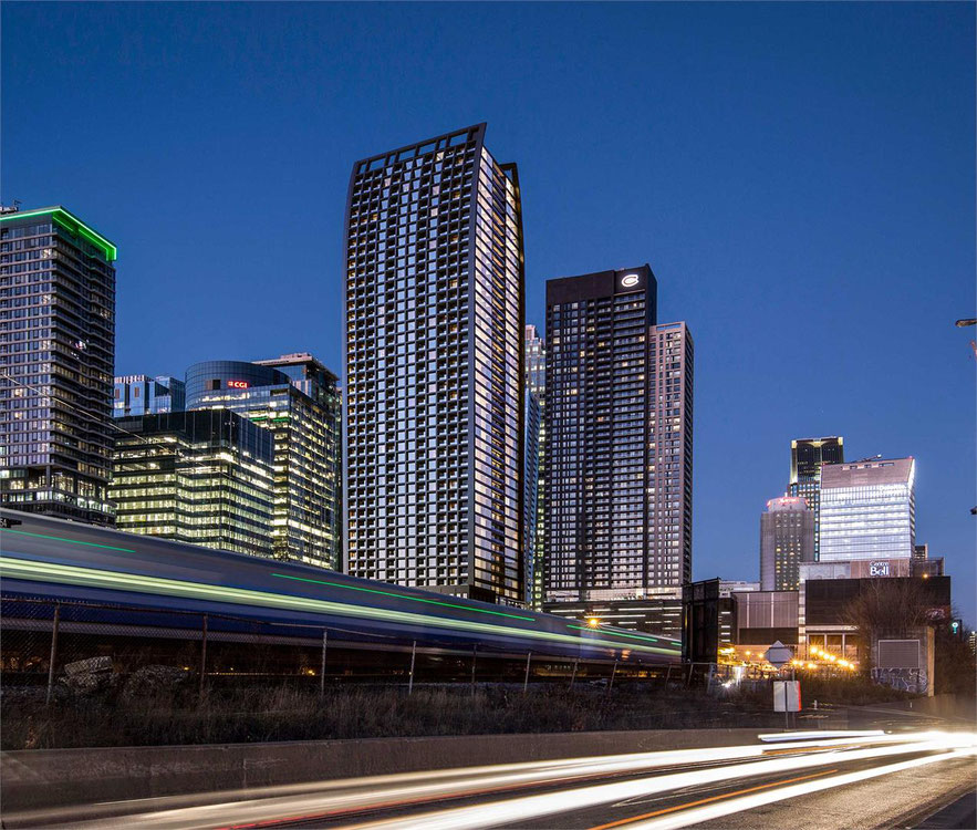 房地产在 CentraCondos 1000 rue de la Montagne — look at the real estate search engine GEOLN.COM. 照片 1