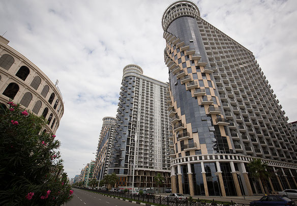 Apartment 50m from the sea