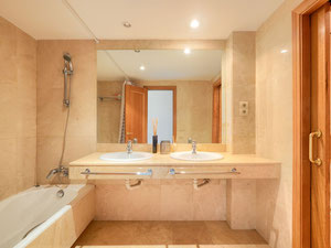 شقة غرفتين نوم 95 متر مربع في كابوبينو ، إسبانيا — ابحث عن عقار قيد الإنشاء أو عقار معاد بيعه مباشرة من المطورين والملاك GEOLN.COM. صورة فوتوغرافية 26