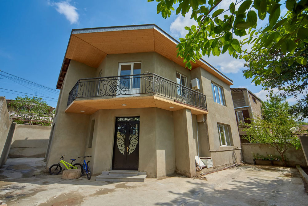 出售住宅楼 — 来自开发商和业主的房地产搜索引擎 GEOLN.COM. 照片 1