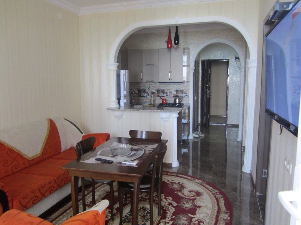 ზღვის ხედით ბინა — უძრავი ქონების ყიდვა და მფლო ბელებისგან GEOLN.COM. ფოტო 1