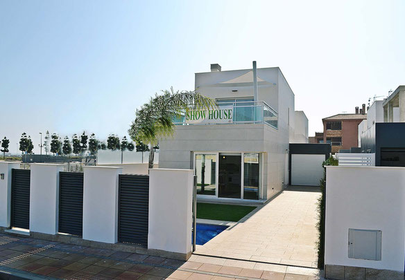 Villa 3 bedrooms 106 m² in Los Alcazares, Spain