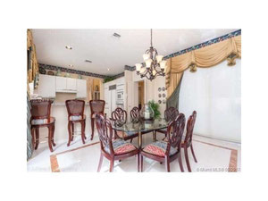 Dom w USA, Floryda, Aventura — Wyszukiwarka nieruchomości od deweloperów i właścicieli GEOLN.COM. Zdjęcie 8