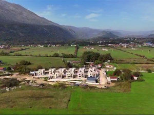 Yeni Bir Kapalı Site İçinde Podgorica Yakınlarında Villa — Sahiplerden yada inşaatcilardan mülkiyet arama GEOLN.COM. Fotoğraf 2