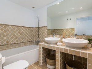 Apartment 2 bedrooms 99 m² in Estepona, Spain — Find off-plan property or real estate resale directly from developers and owners GEOLN.COM. Photo 21