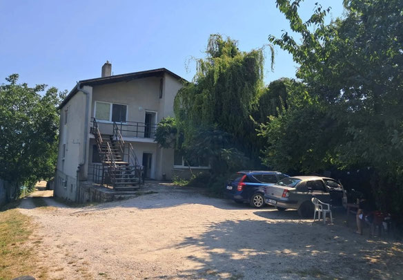 בית משפחתי גדול עם 11 סטודיו. ניטרה (סביבות ברטיסלאבה)