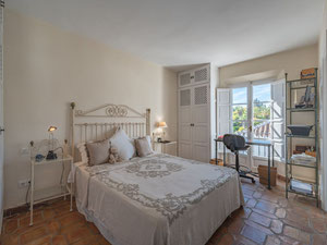 ბინა 2 ოთახიანი 180 მ² ოქროს მილზე, ესპანეთში — უძრავი ქონების ყიდვა და მფლო ბელებისგან GEOLN.COM. ფოტო 4