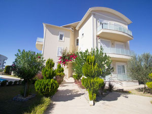 郊区的顶层公寓，在土耳其海边，贝莱克 — 来自开发商和业主的房地产搜索引擎 GEOLN.COM. 照片 2