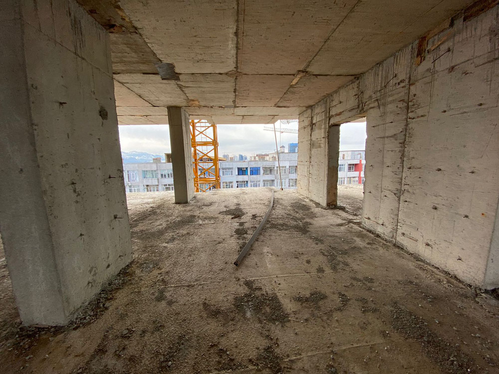 海边的黑框 — 来自开发商和业主的房地产搜索引擎 GEOLN.COM. 照片 1