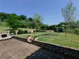 منزل قروي في إيطاليا ، توسكانا ، سان جيميجنانو — ابحث عن عقار قيد الإنشاء أو عقار معاد بيعه مباشرة من المطورين والملاك GEOLN.COM. صورة فوتوغرافية 10