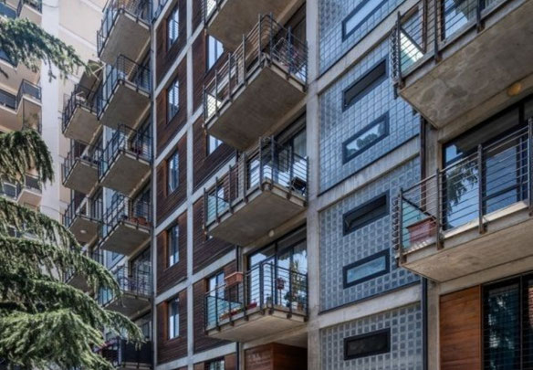 იყიდება 3 ოთახიანი ბინა