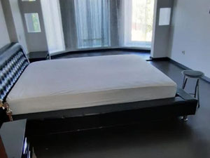 A magnificent house in the village of Bobritsa is offered for sale. — Find off-plan property or real estate resale directly from developers and owners GEOLN.COM. Photo 14