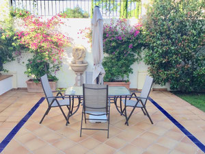 Villa 6 bedrooms 950 m² in Flamingo, Spain — Find off-plan property or real estate resale directly from developers and owners GEOLN.COM. Photo 2