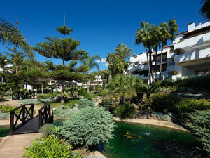 Apartment 3 bedrooms 140 m² in the Golden Mile, Spain — Find off-plan property or real estate resale directly from developers and owners GEOLN.COM. Photo 6