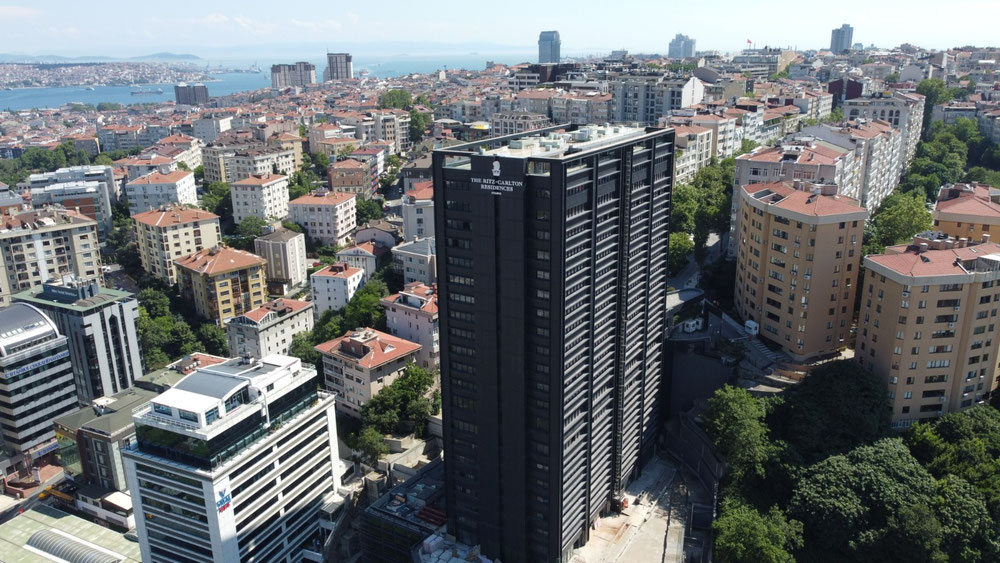 房地产在 Ritz-Carlton Residences — look at the real estate search engine GEOLN.COM. 照片 1