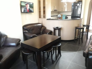 巴统市中心的4室公apartment — 来自开发商和业主的房地产搜索引擎 GEOLN.COM. 照片 4