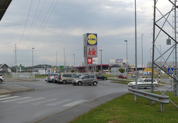 Магазин у великому місті у Словенії, Словенська-Бистриця