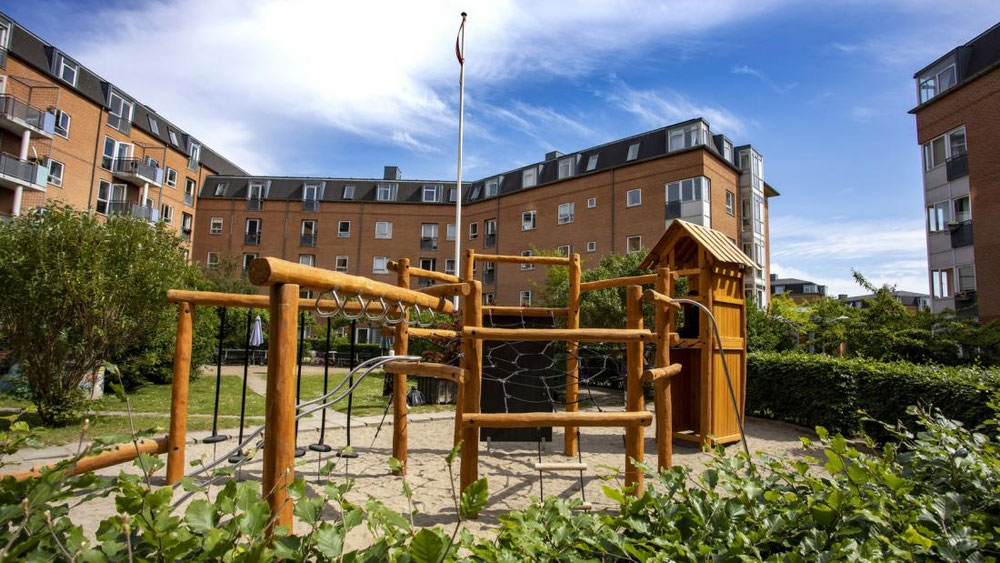 Real estate in Osterfælled Torv — look at the real estate search engine GEOLN.COM. Photo 1