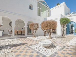 Villa 7 bedrooms 1232 m² in San Pedro Alcantara, Spain — Find off-plan property or real estate resale directly from developers and owners GEOLN.COM. Photo 8