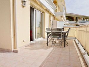 法国，安提比斯海边的公寓 — 来自开发商和业主的房地产搜索引擎 GEOLN.COM. 照片 2