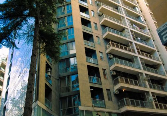 Продається 5 кімнатна квартира.