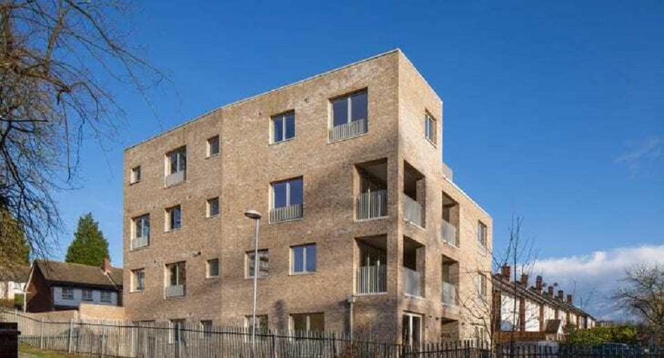 房地产在 Faithful Court — look at the real estate search engine GEOLN.COM. 照片 1