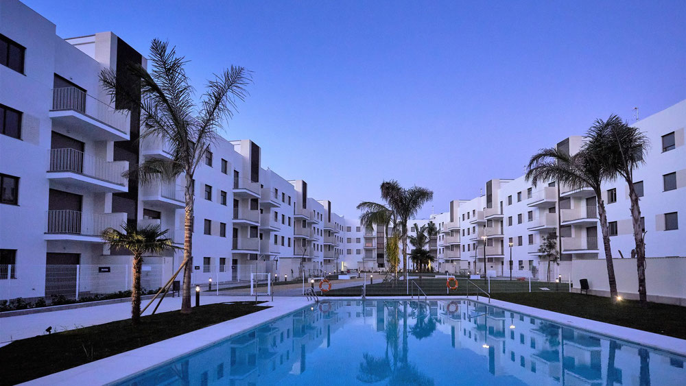 房地产在 Portico de Simon Verde — look at the real estate search engine GEOLN.COM. 照片 1