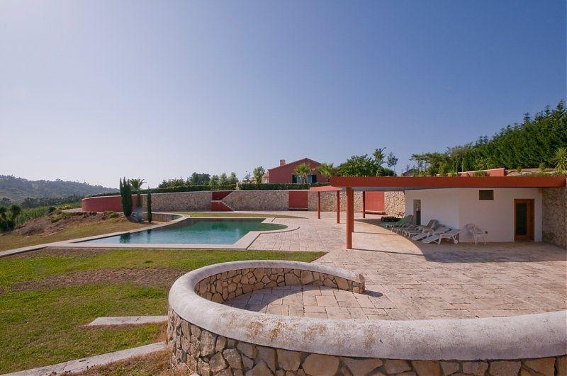 House in Portugal, Santarem, Obidos Sale — Find off-plan property or real estate resale directly from developers and owners GEOLN.COM. Photo 1