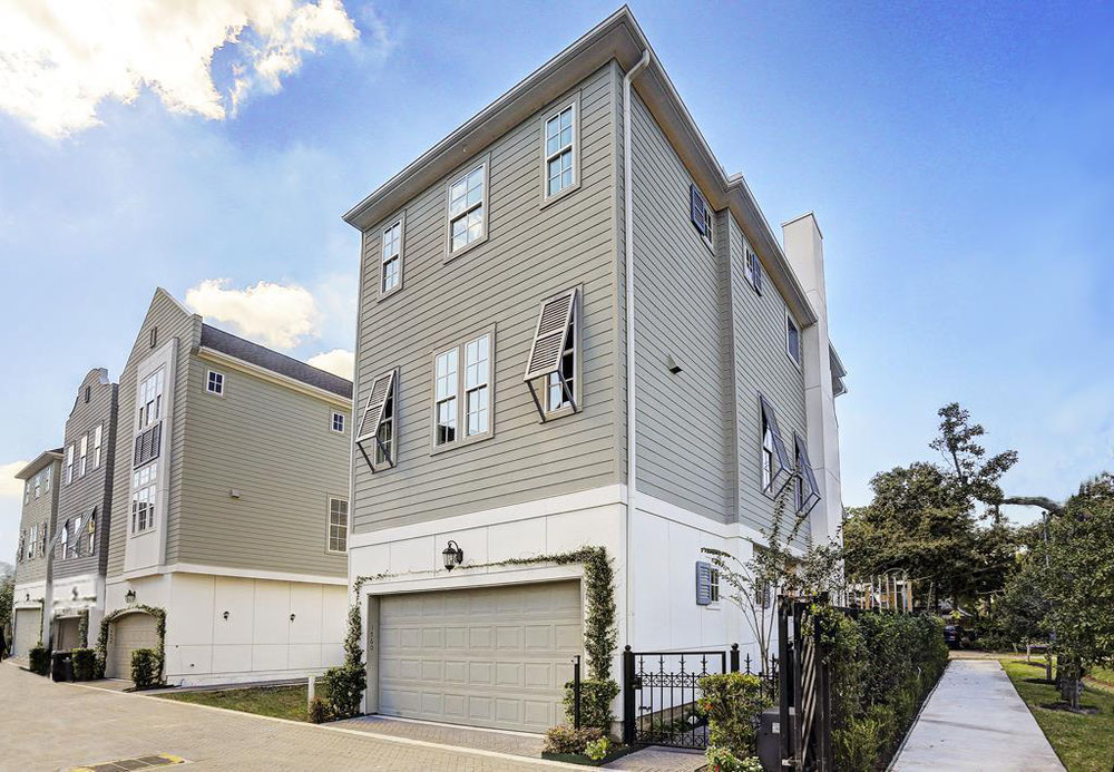 房地产在 Park at Shady Acres — look at the real estate search engine GEOLN.COM. 照片 1