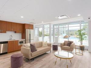 房地产在 Pinnacle on The Park False Creek — look at the real estate search engine GEOLN.COM. 照片 5