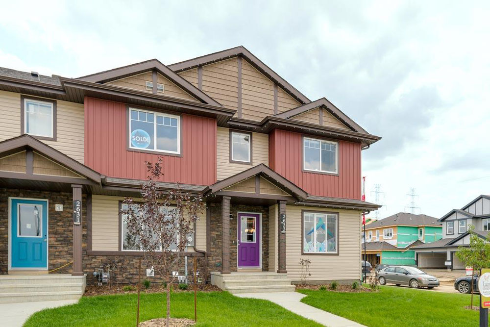 Real estate in Altius Laurel Townhomes — look at the real estate search engine GEOLN.COM. Photo 1