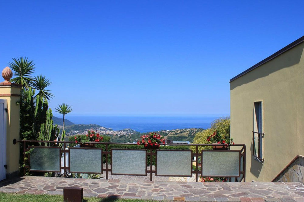 郊区别墅，意大利海边，坎帕尼亚，萨勒诺 — 来自开发商和业主的房地产搜索引擎 GEOLN.COM. 照片 1