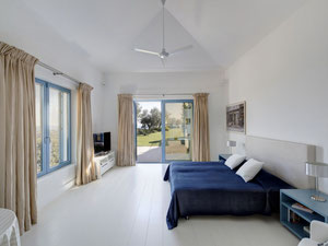 ვილა 4 საძინებელი 682 მ² მონტემაიორში, ესპანეთი — უძრავი ქონების ყიდვა და მფლო ბელებისგან GEOLN.COM. ფოტო 8